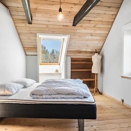 Semesterbostad 3 Bedroom Lovely In