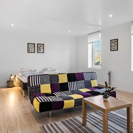 3 Bedroom Lovely In Semesterbostad