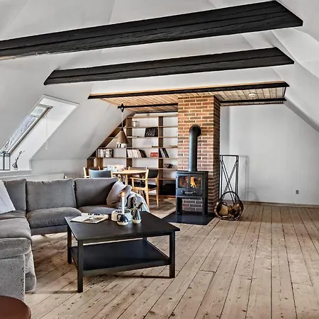 Semesterbostad 3 Bedroom Lovely In